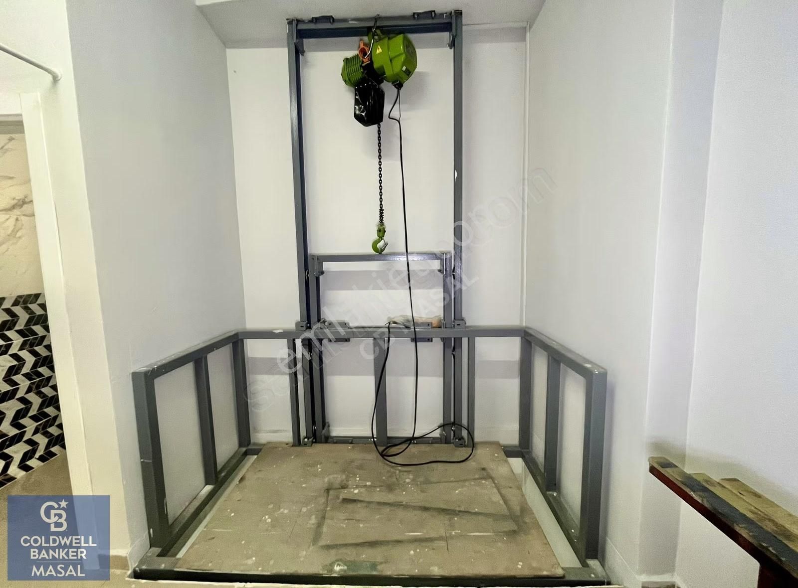 Samandıra Osmangazi Mh Satılık Depolu Yük Asansörlü 350m2 Dükkan - Görsel 5