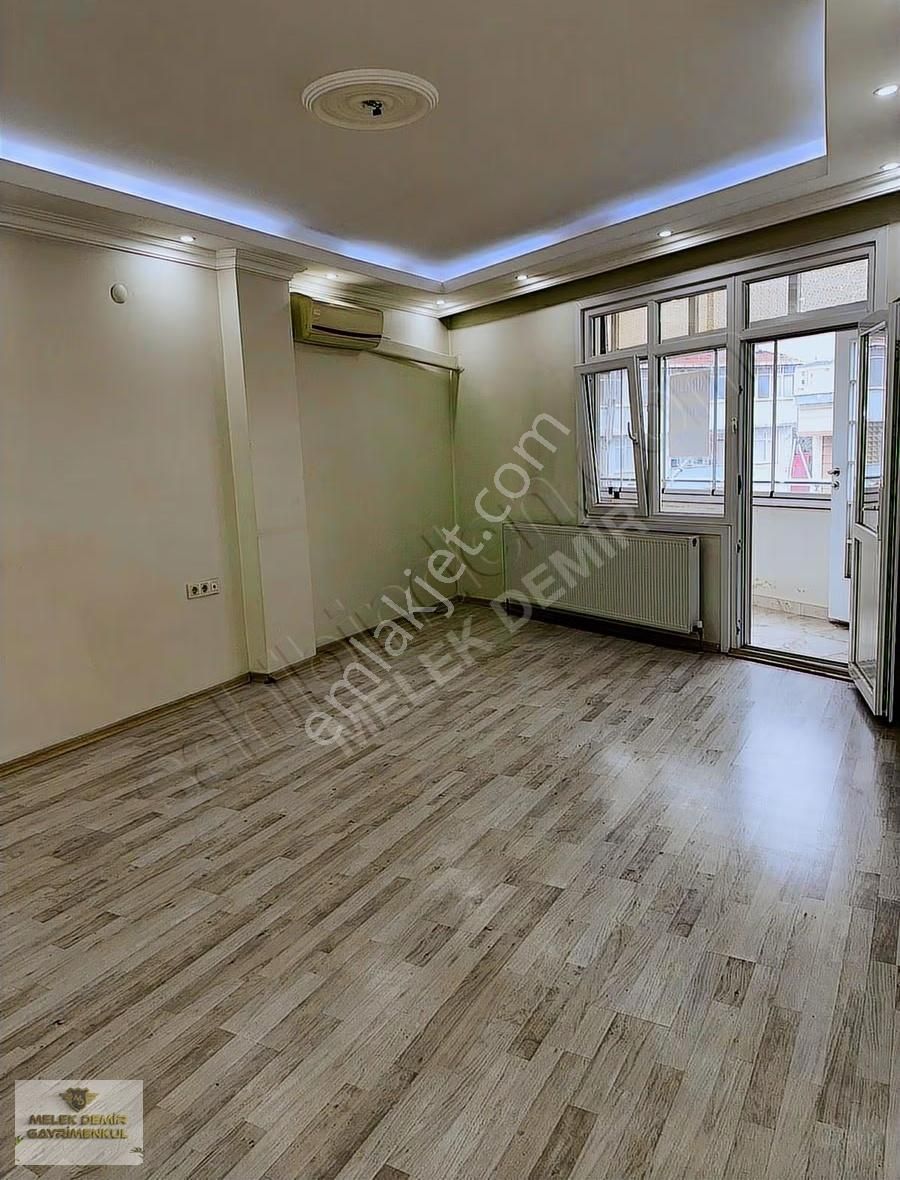 Tuzla İçmeler'de Marmaray Yakın, Merkezi 2+1 Kiralık Daire