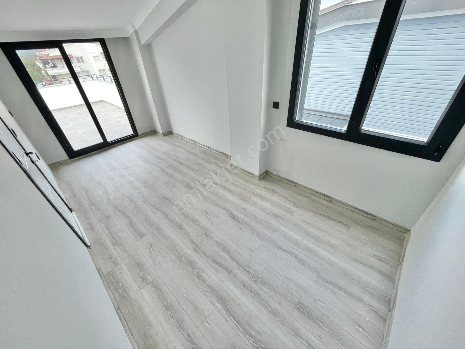 Berkay Demirel'den Akçayda Kazdağları Manzaralı 2+1 Dubleks - Görsel 26