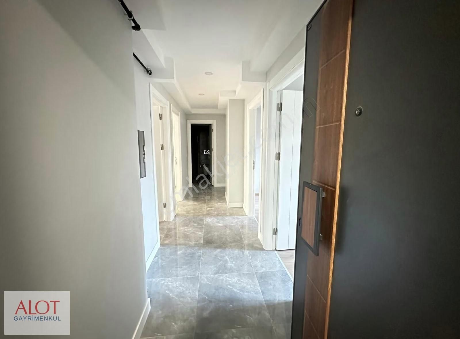 Siltaş Panorama Sitesinde Satılık 3+1 Daire