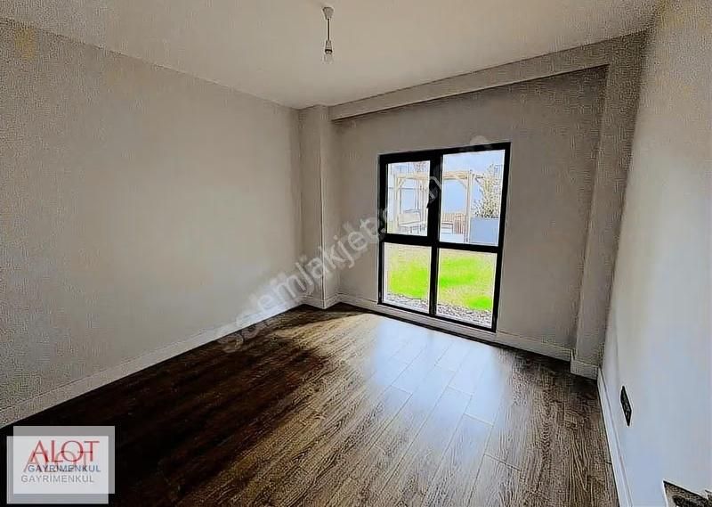 Çamlıca Konutları 2+1 Kiralık Daire - Görsel 15