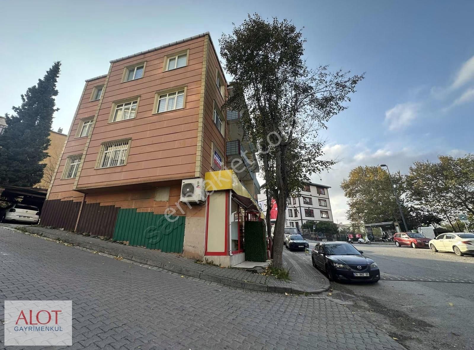Cadde Üstü 3+1 Kullanışlı Ve Ferah Daire - Görsel 3