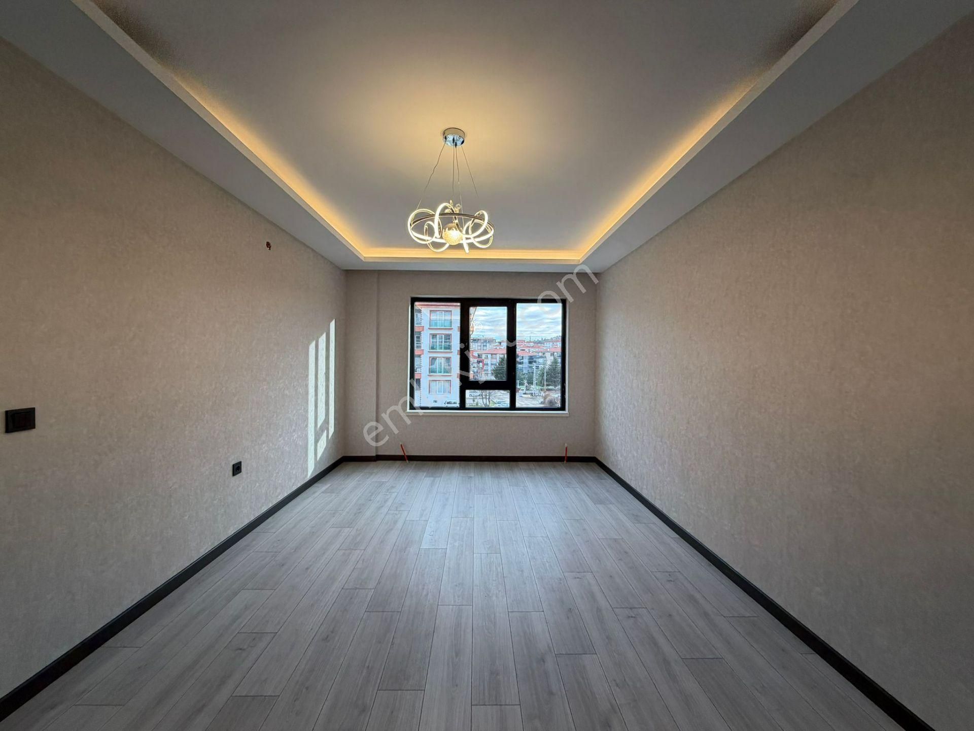 Öz.maşallah'dan Tam Yatırımlık Yüksek Kira Getirili Fırsat Daire - Görsel 24