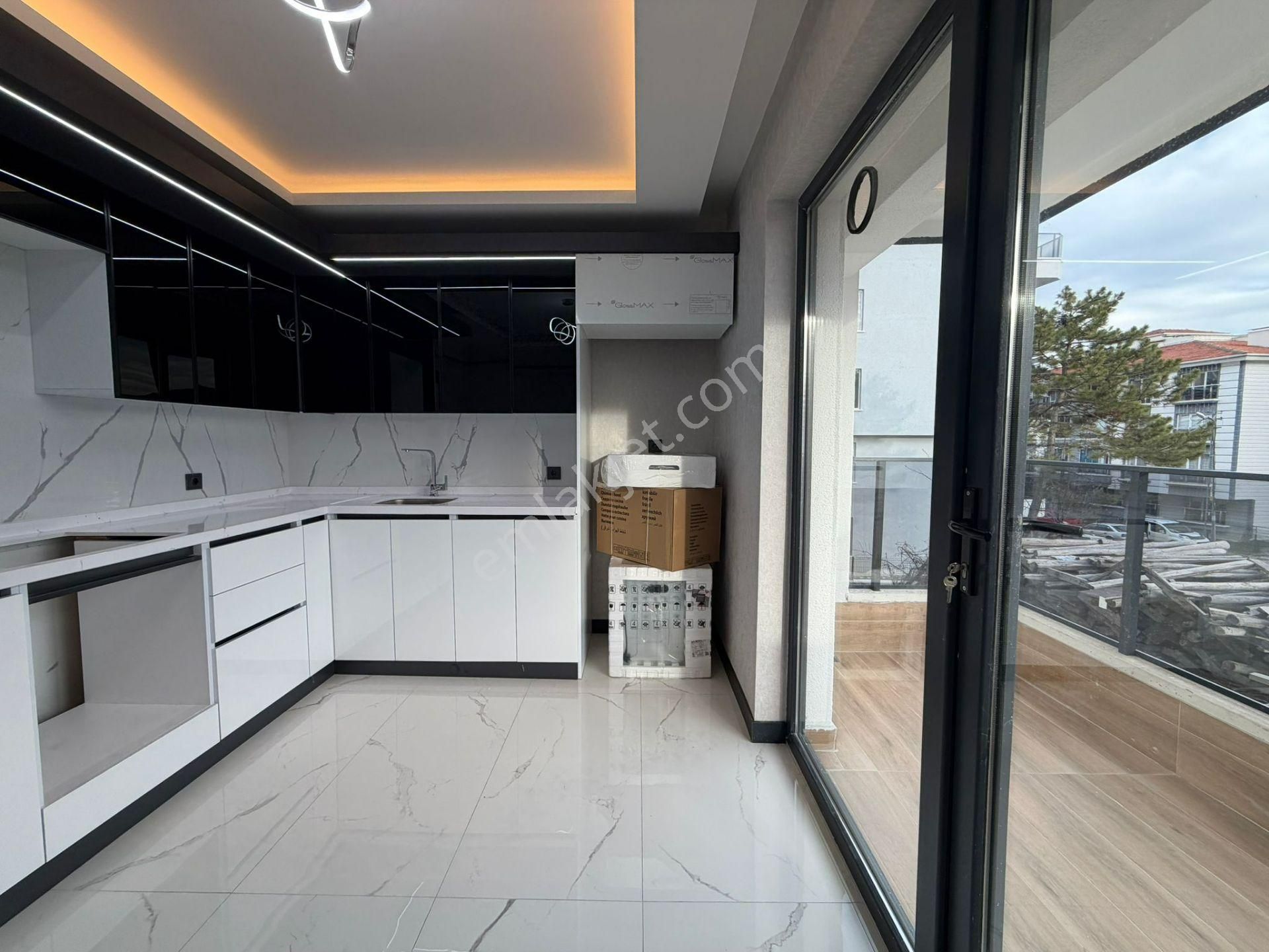 Öz.maşallah'dan Tam Yatırımlık Yüksek Kira Getirili Fırsat Daire - Görsel 5