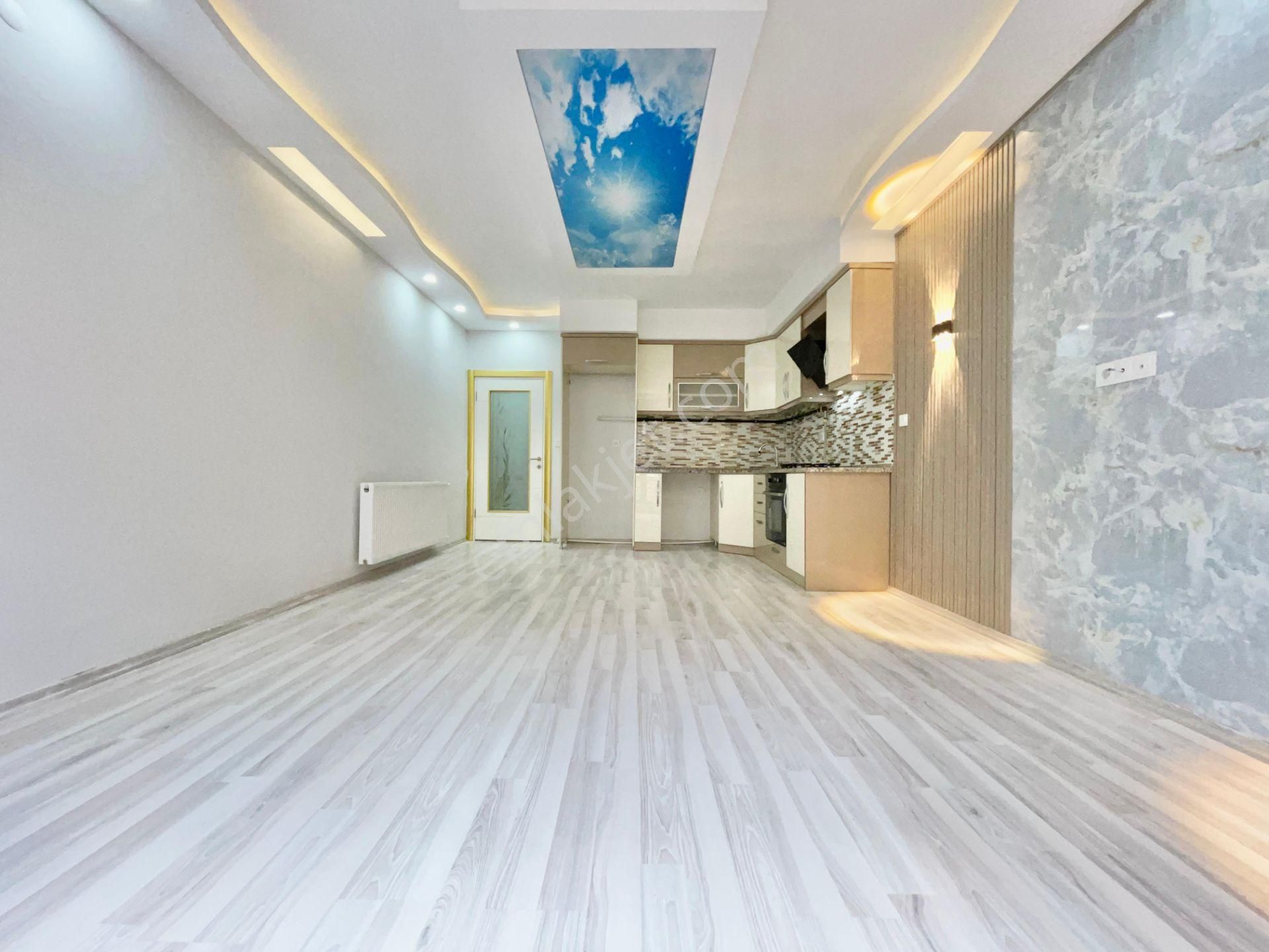 Berkay Demirel'den Altınkumda Lüks Tasarımlı Geniş Balkonlu 2+1 Daire - Görsel 9