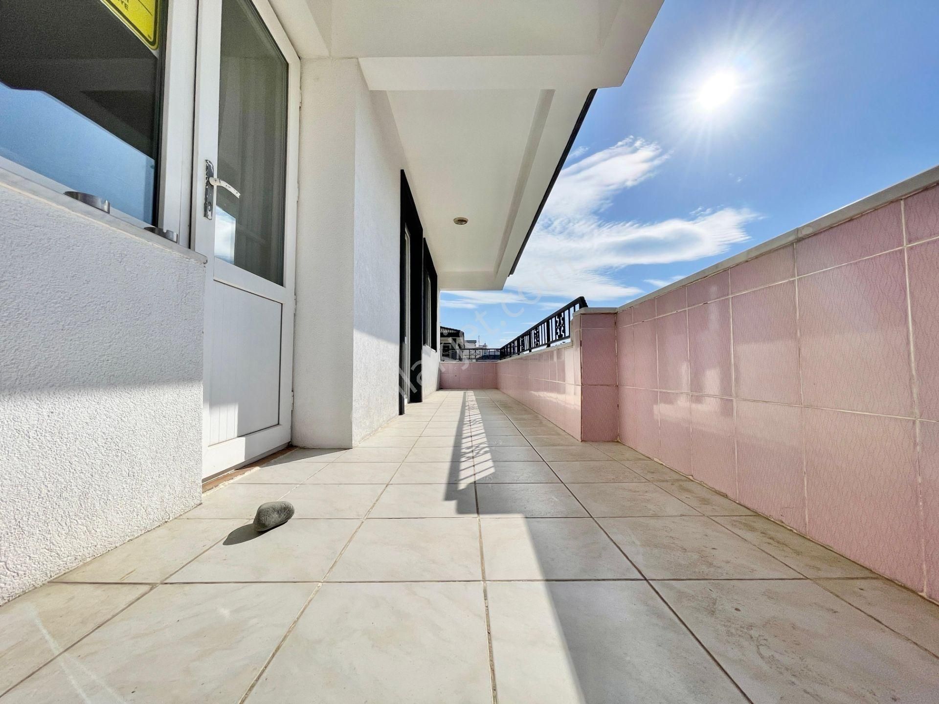 Berkay Demirel'den Akçay Merkezde Full Eşyalı Ön Cephe 3+1 Daire - Görsel 18