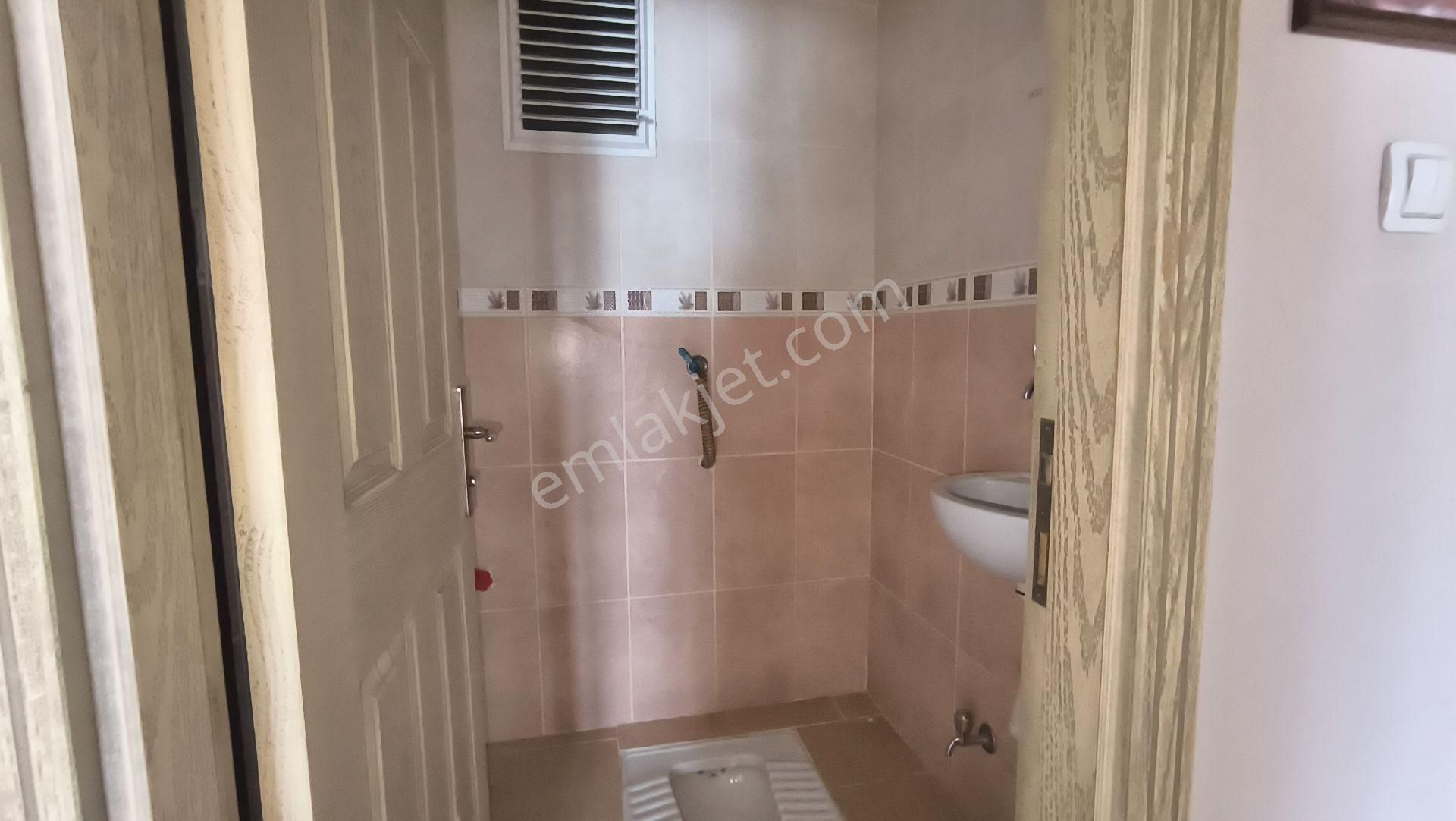 Yılmaz Gayrimenkulden Cadde Uzerı Asansorlü Kacırılmayacak 3+1 Fırsat Dairesi - Görsel 7