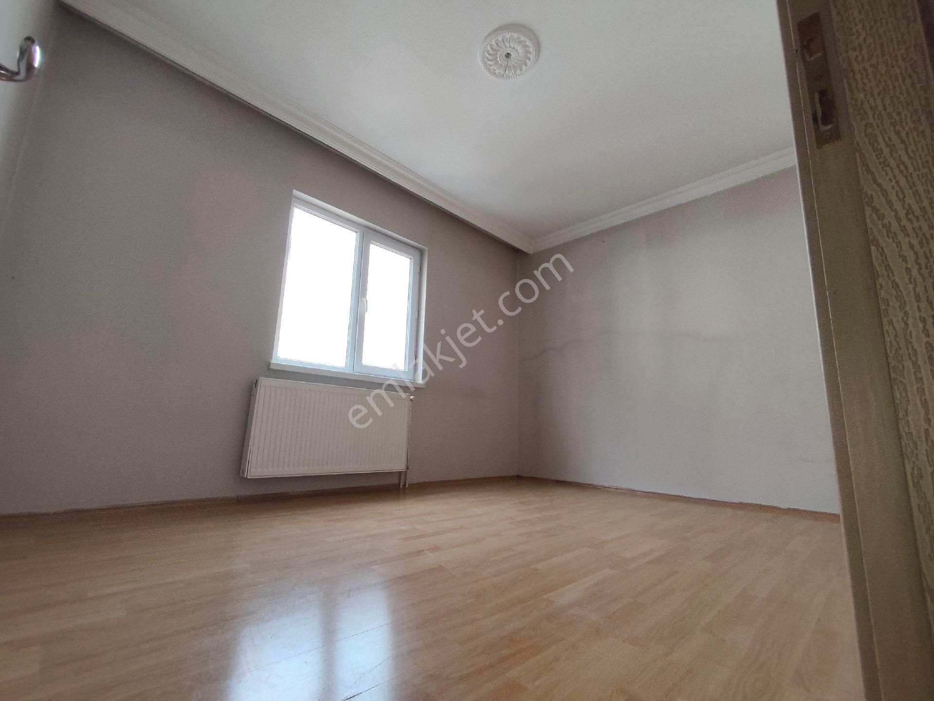 Yılmaz Gayrimenkulden Cadde Uzerı Asansorlü Kacırılmayacak 3+1 Fırsat Dairesi - Görsel 24