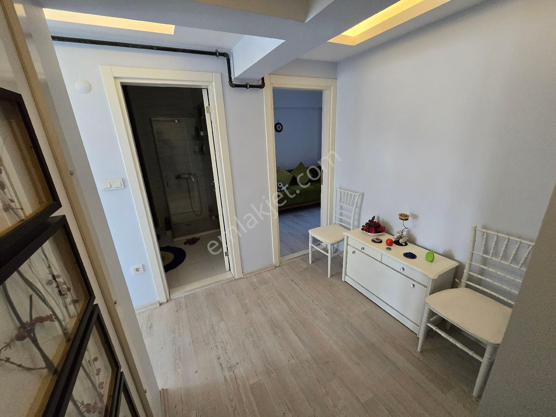 Alsancak Gündoğdu Meydanında Satılık 2+1 Daire - Görsel 14