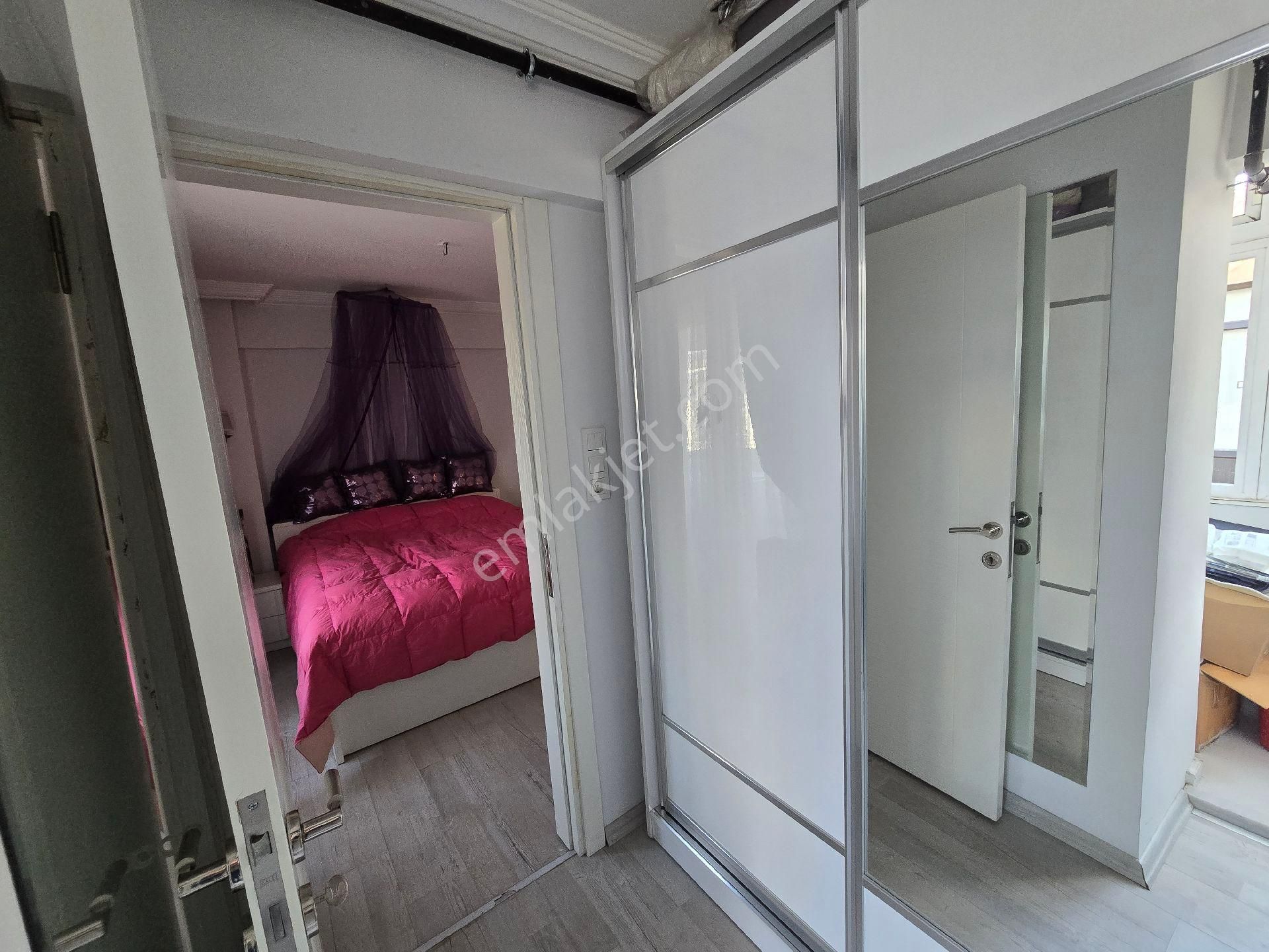 Alsancak Gündoğdu Meydanında Satılık 2+1 Daire - Görsel 8