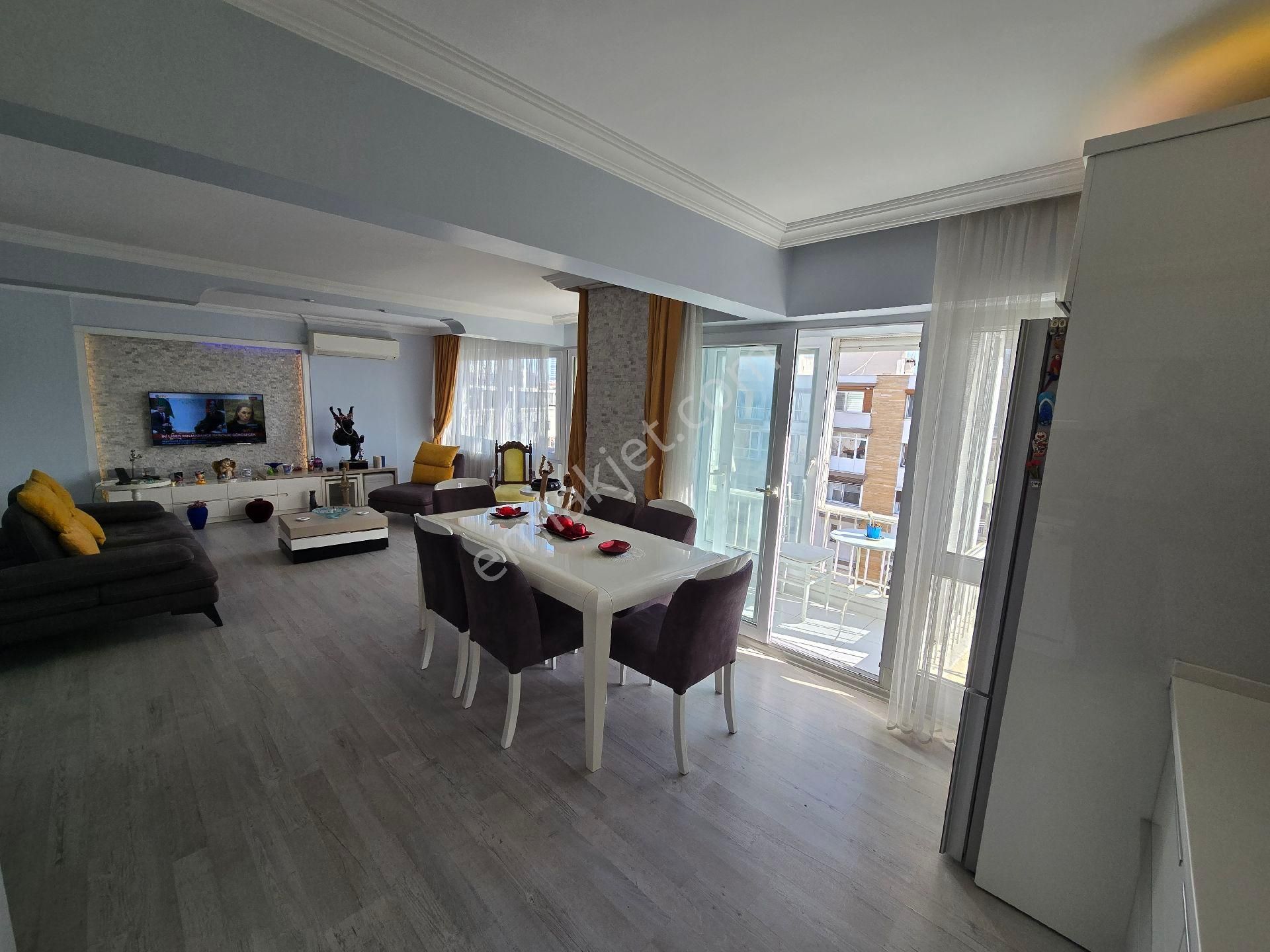 Alsancak Gündoğdu Meydanında Satılık 2+1 Daire - Görsel 22