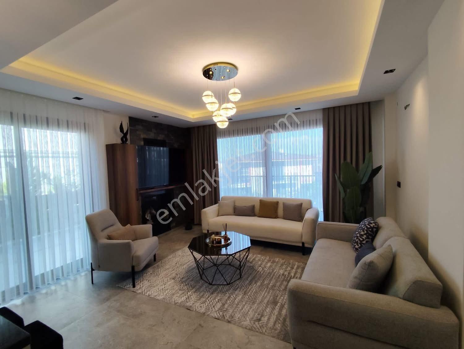 Kuşadası Davutlar’da Özel Havuzlu, Akıllı Ev Sistemli 5+2 Müstakil Villa - Görsel 35