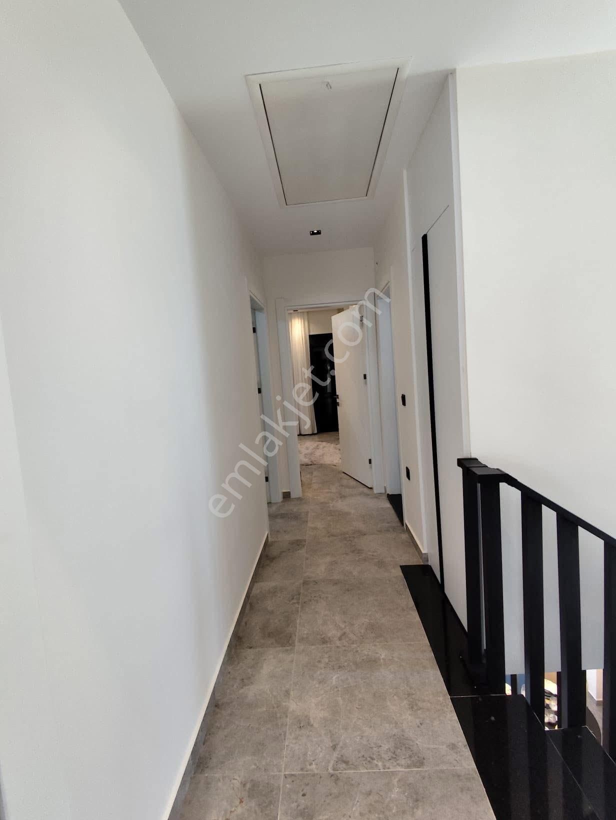 Kuşadası Davutlar’da Özel Havuzlu, Akıllı Ev Sistemli 5+2 Müstakil Villa - Görsel 8