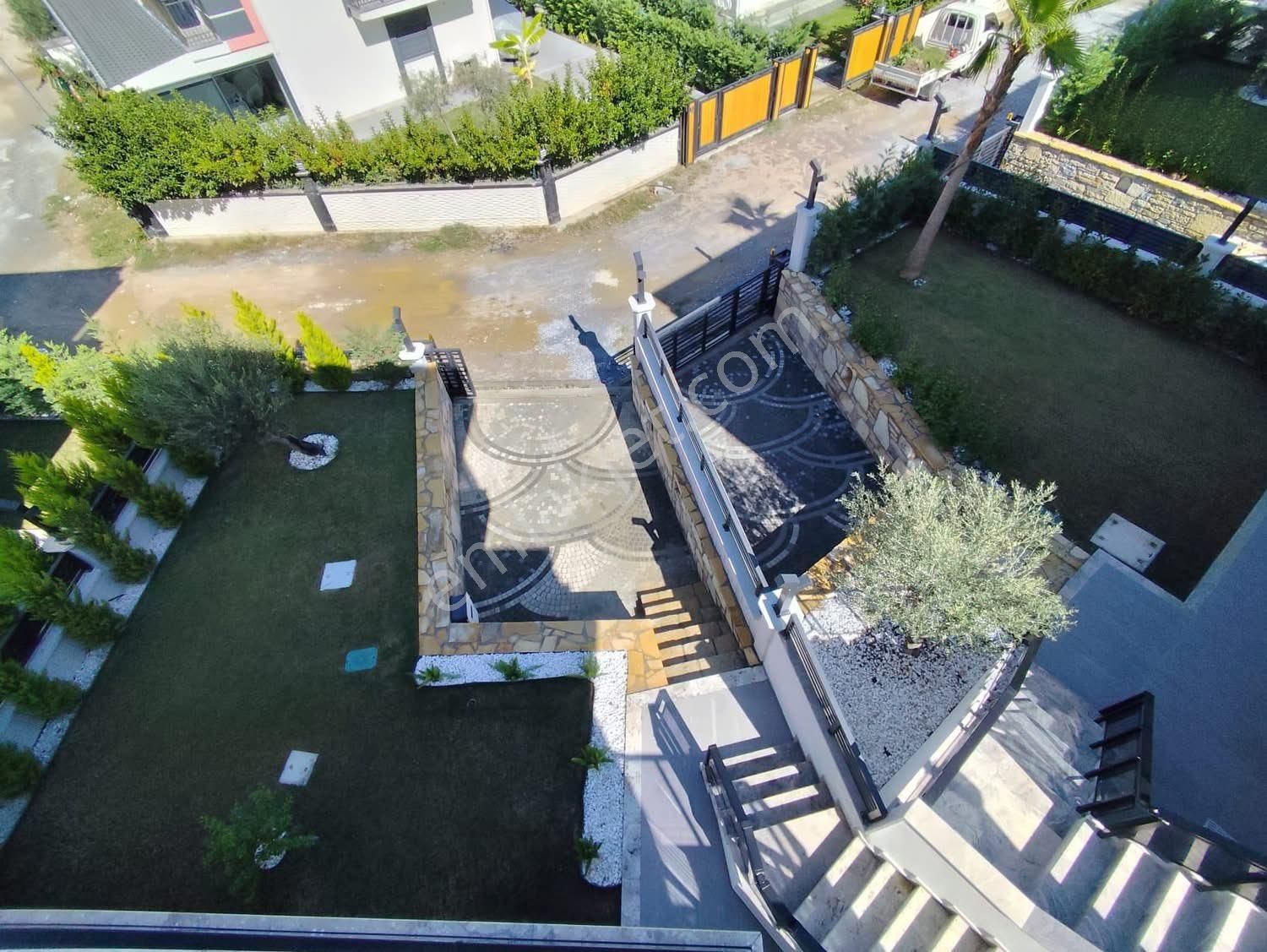 Kuşadası Davutlar’da Özel Havuzlu, Akıllı Ev Sistemli 5+2 Müstakil Villa - Görsel 24