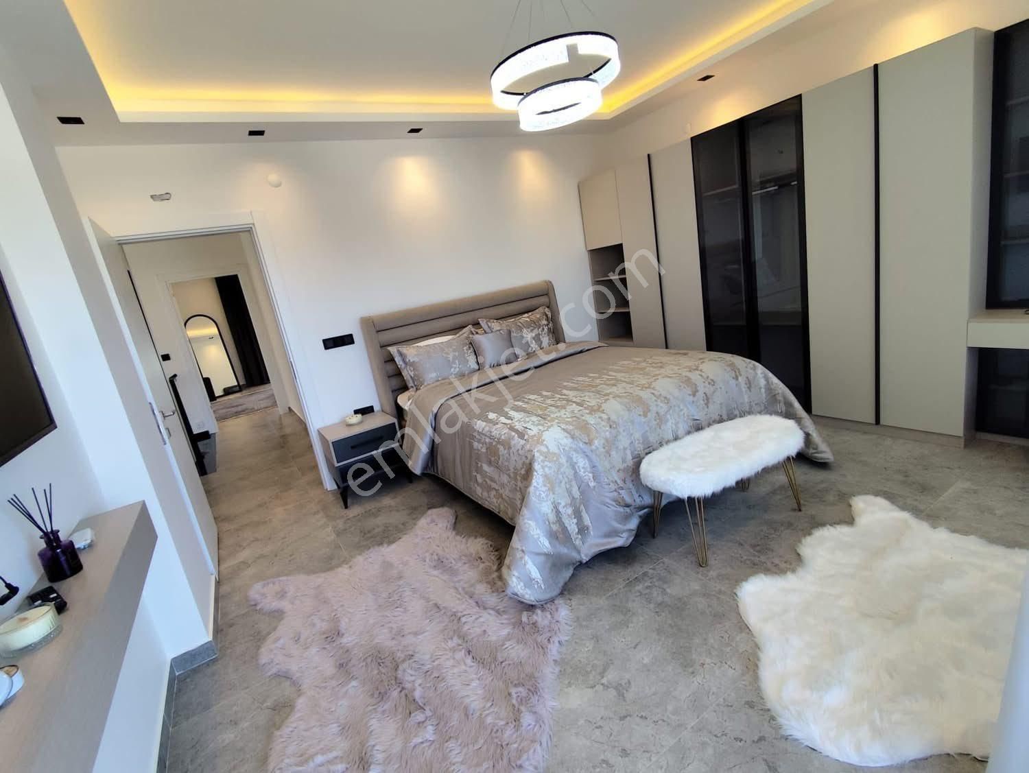 Kuşadası Davutlar’da Özel Havuzlu, Akıllı Ev Sistemli 5+2 Müstakil Villa - Görsel 6