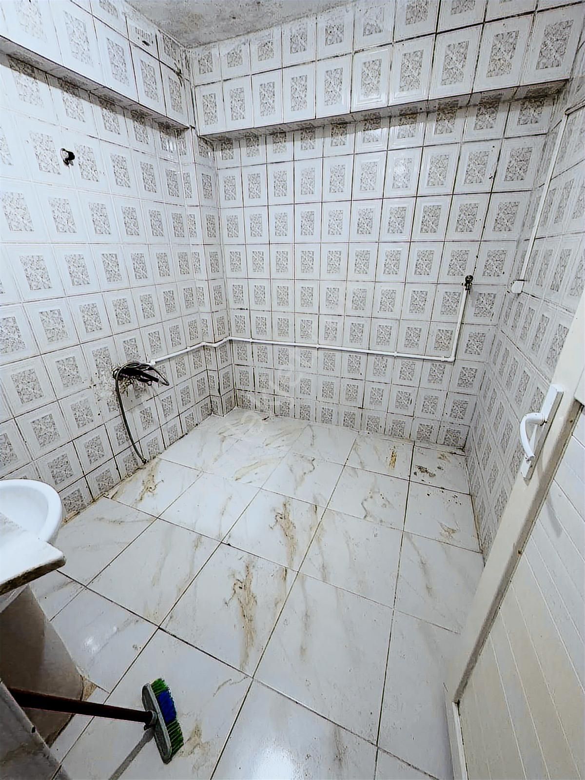 Yoldaş İnşaat'tan Kiralık 3+1 110 M2 Yüksek Giriş Daire - Görsel 23