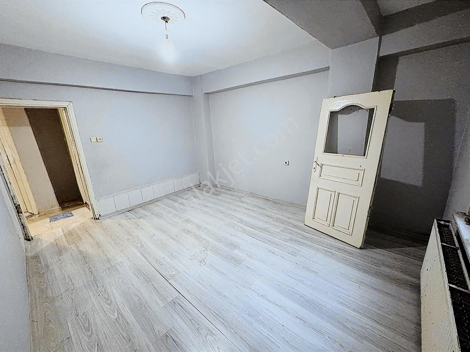 Yoldaş İnşaat'tan Kiralık 3+1 110 M2 Yüksek Giriş Daire - Görsel 22