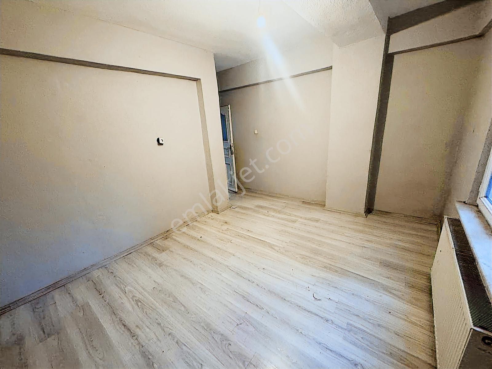 Yoldaş İnşaat'tan Kiralık 3+1 110 M2 Yüksek Giriş Daire - Görsel 16