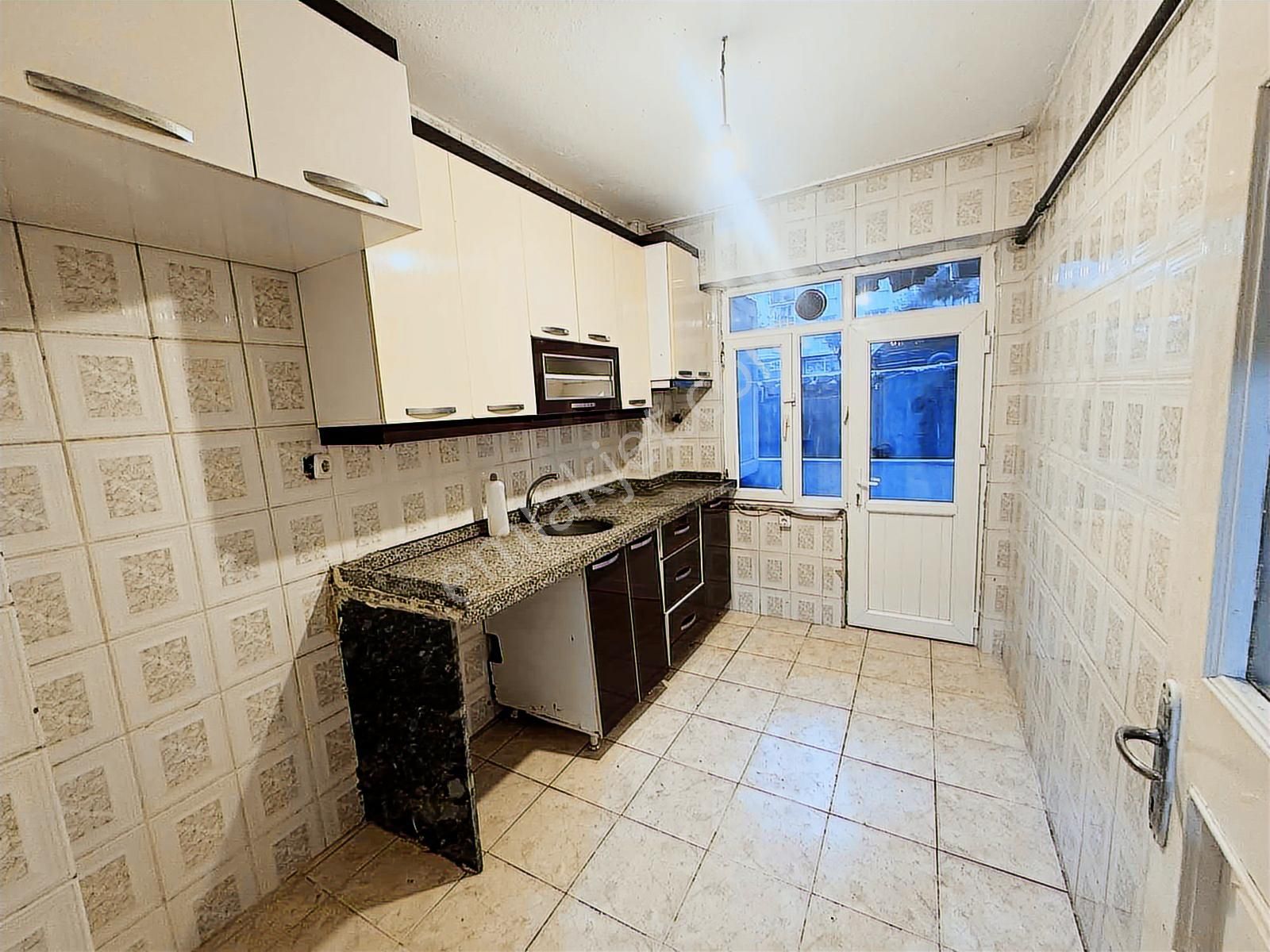 Yoldaş İnşaat'tan Kiralık 3+1 110 M2 Yüksek Giriş Daire - Görsel 2