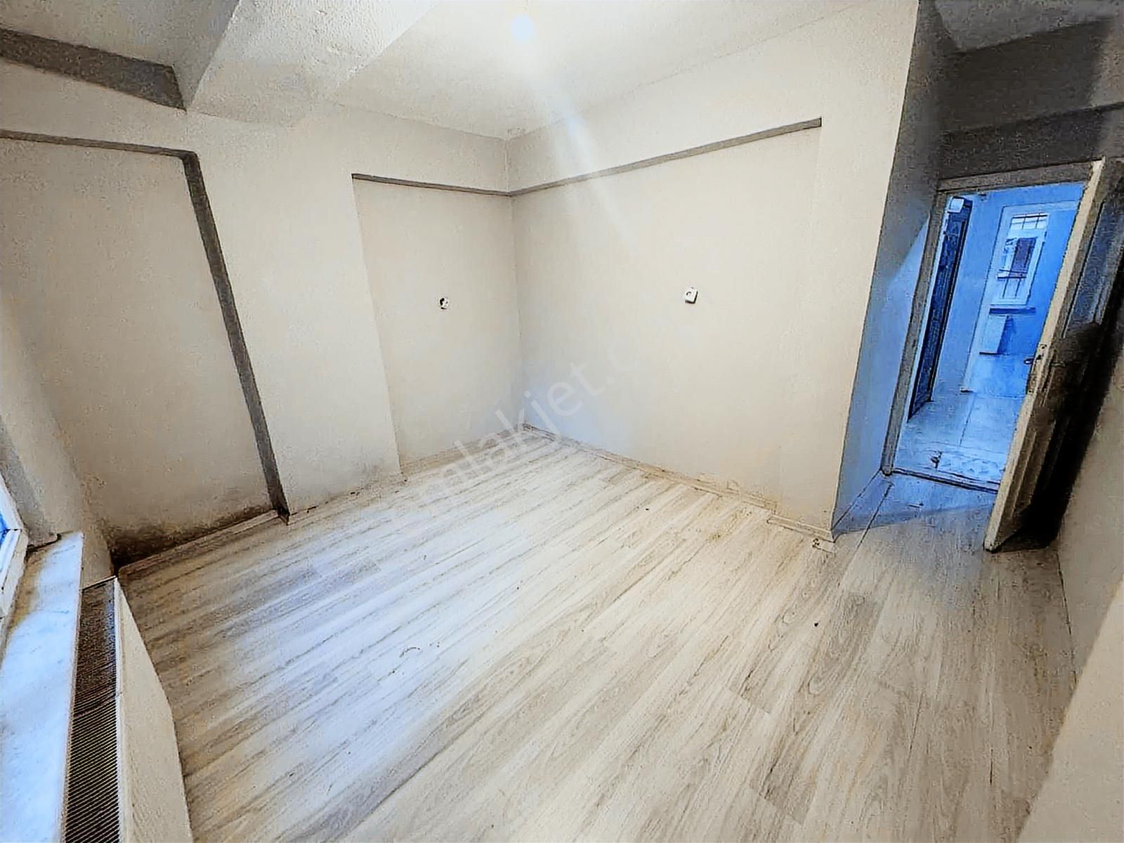 Yoldaş İnşaat'tan Kiralık 3+1 110 M2 Yüksek Giriş Daire - Görsel 9