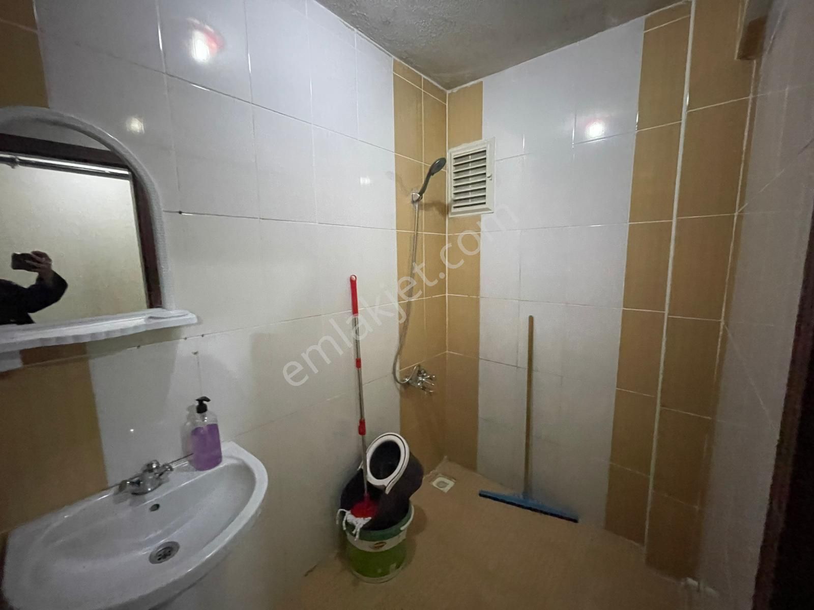 Sincan Pınarbaşı Mhde 3+1 Yapılı Ara Kat Ön Cephe Harika Konumda Daire - Görsel 29
