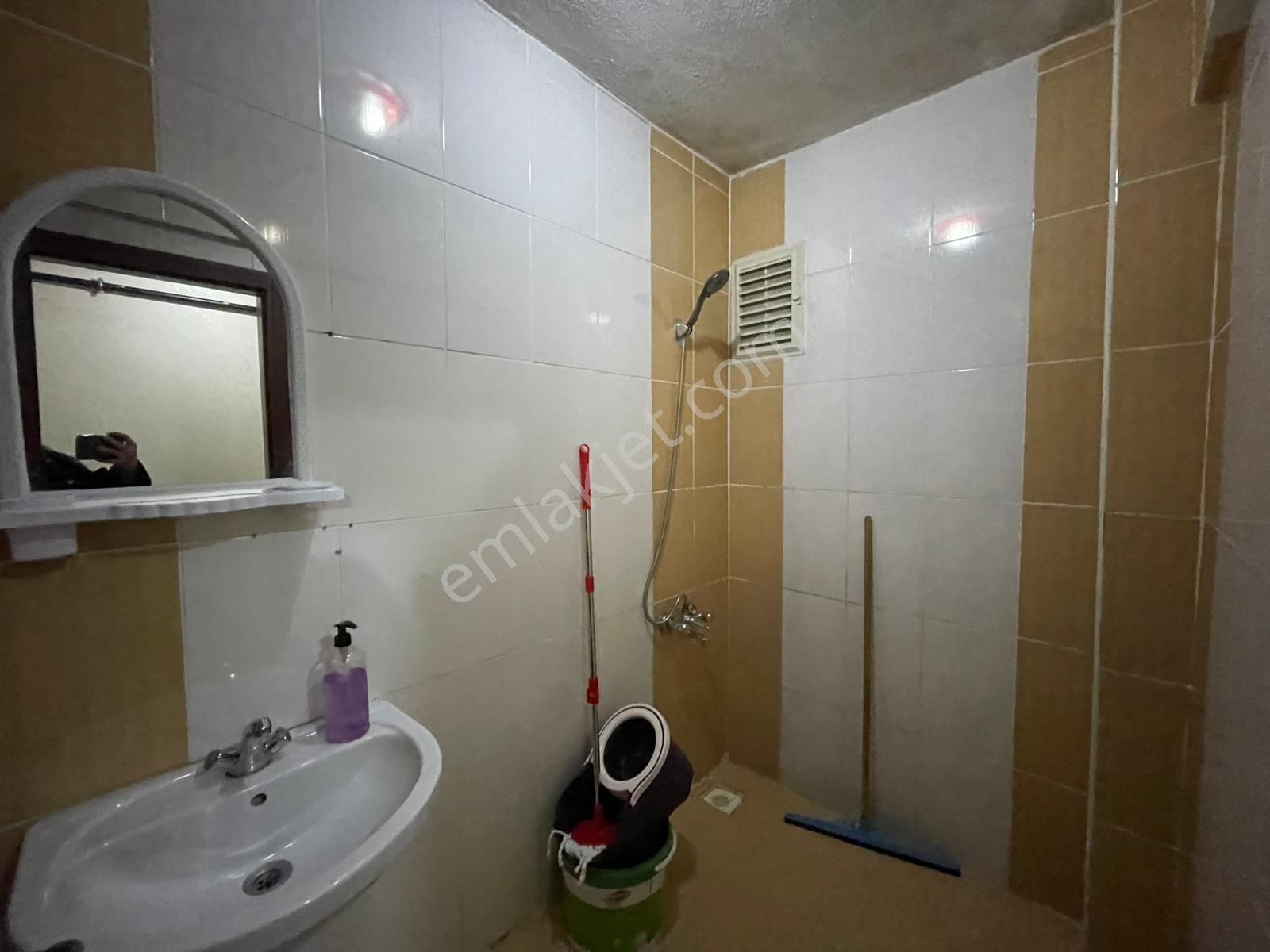 Sincan Pınarbaşı Mhde 3+1 Yapılı Ara Kat Ön Cephe Harika Konumda Daire - Görsel 28