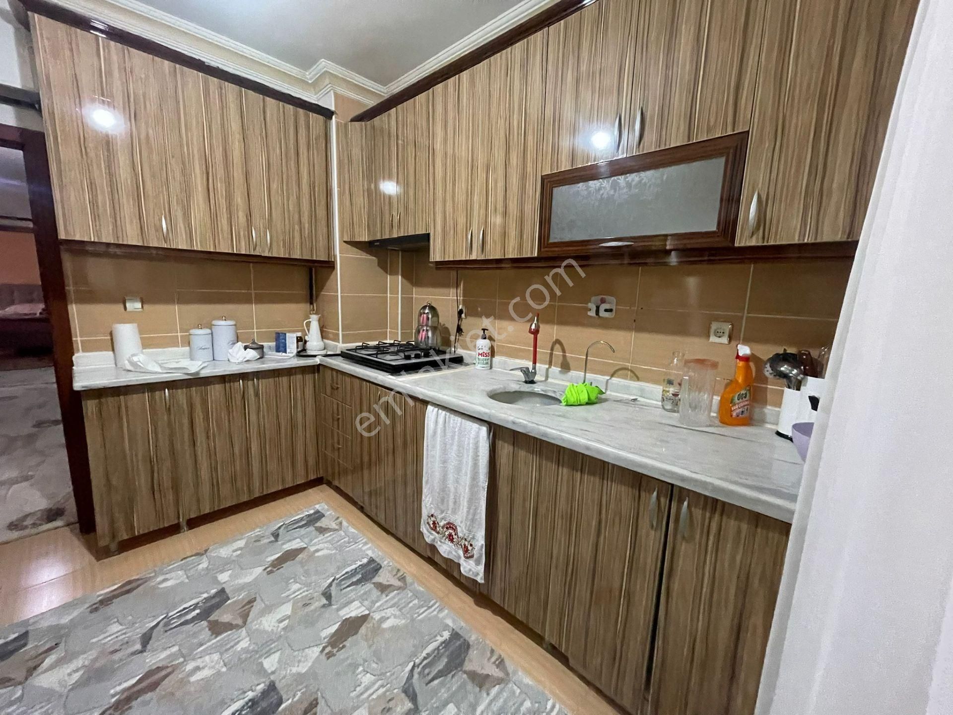 Sincan Pınarbaşı Mhde 3+1 Yapılı Ara Kat Ön Cephe Harika Konumda Daire - Görsel 5
