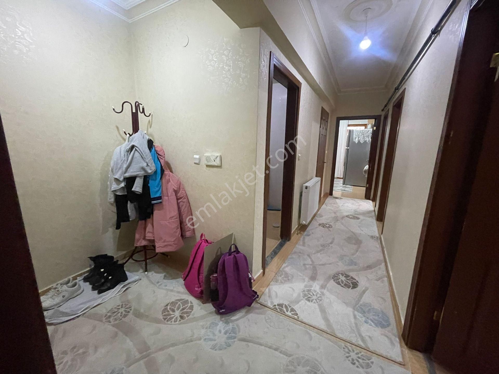 Sincan Pınarbaşı Mhde 3+1 Yapılı Ara Kat Ön Cephe Harika Konumda Daire - Görsel 25