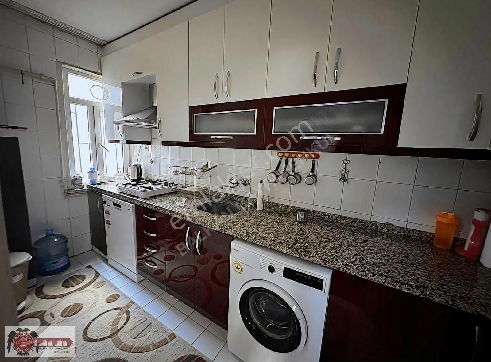 Bayrampaşa Orta Mah. Yeşil Sokakta 2+1 Satılık Çatı Katı Daire - Görsel 8