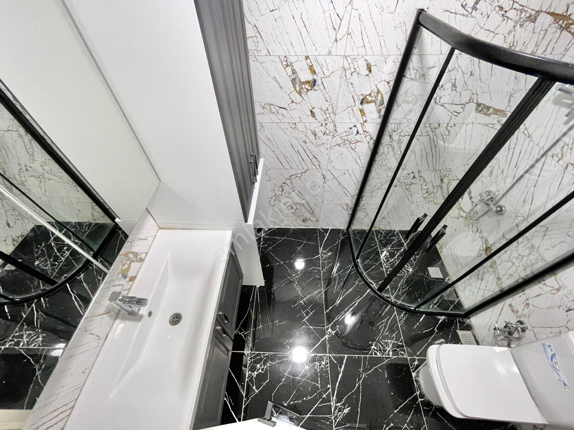 Berkay Demirel'den Altınkumda Kapalı Otoparklı Geniş Balkon 2+1 Daire - Görsel 24