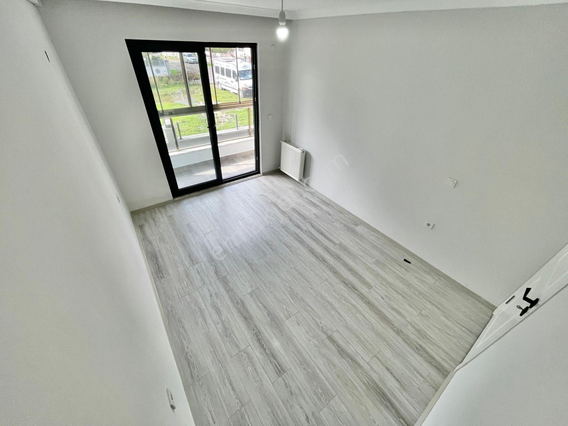 Berkay Demirel'den Altınkumda Kapalı Otoparklı Geniş Balkon 2+1 Daire - Görsel 26