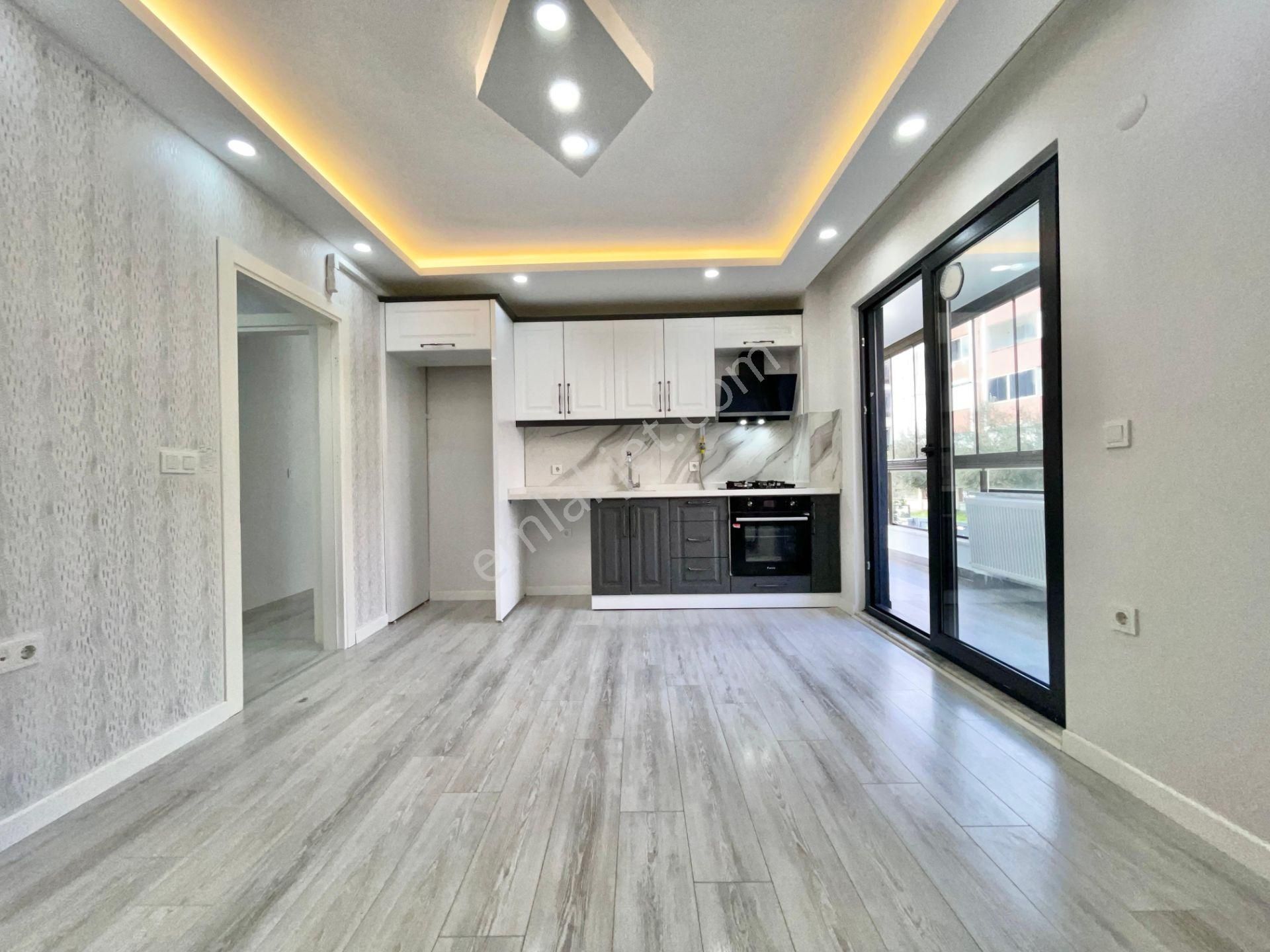 Berkay Demirel'den Altınkumda Kapalı Otoparklı Geniş Balkon 2+1 Daire - Görsel 12