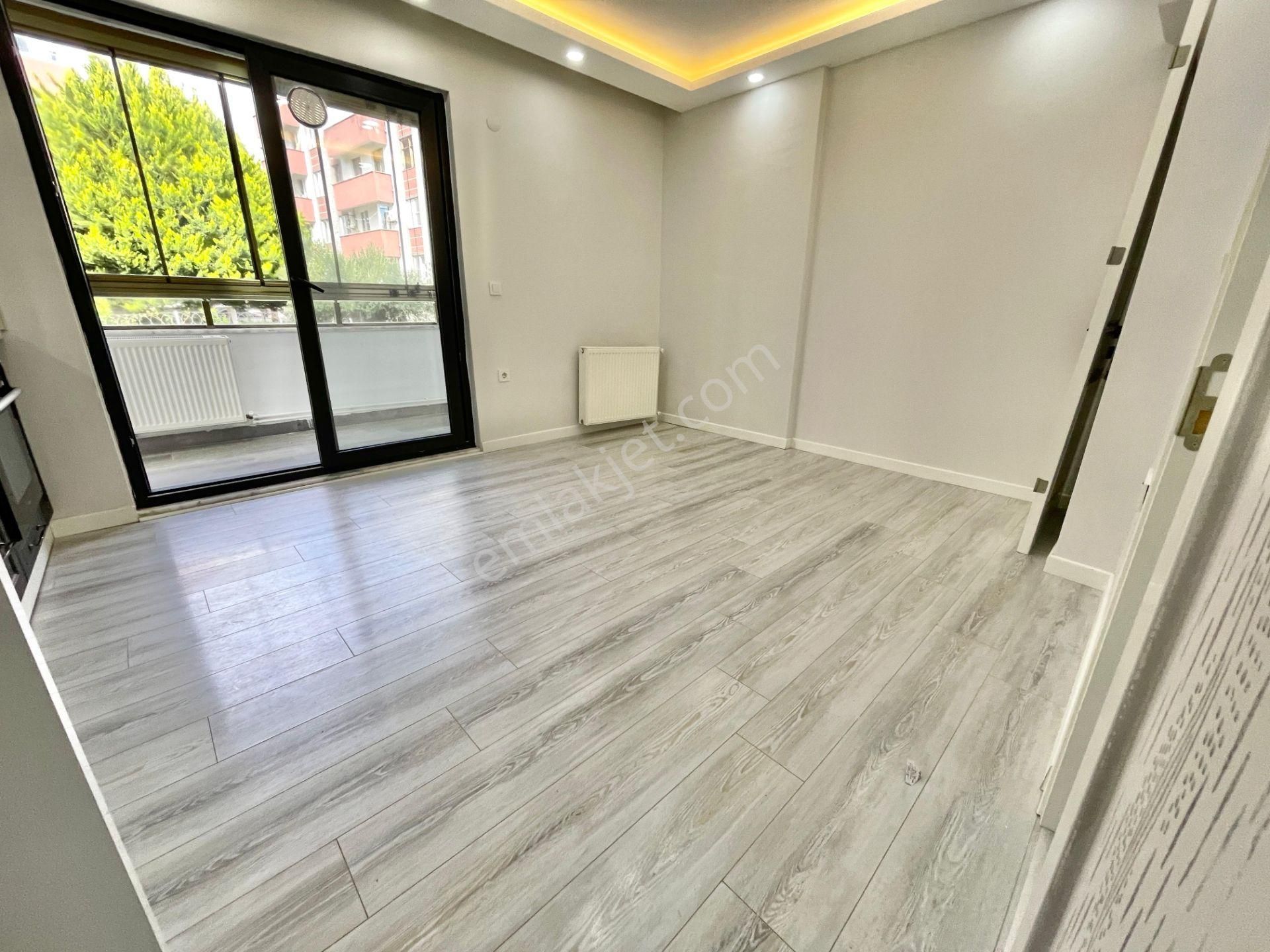 Berkay Demirel'den Altınkumda Kapalı Otoparklı Geniş Balkon 2+1 Daire - Görsel 9