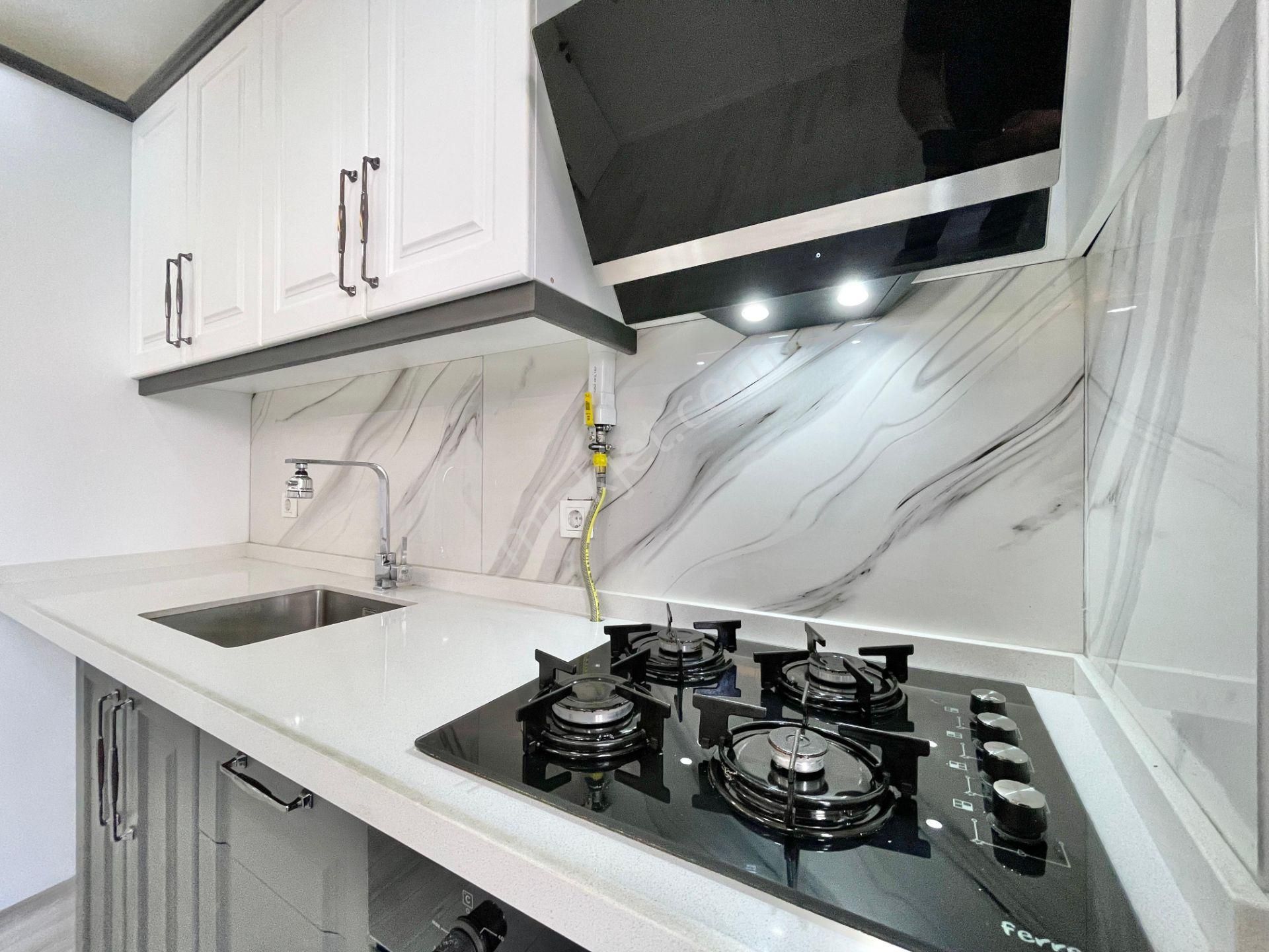 Berkay Demirel'den Altınkumda Kapalı Otoparklı Geniş Balkon 2+1 Daire - Görsel 16