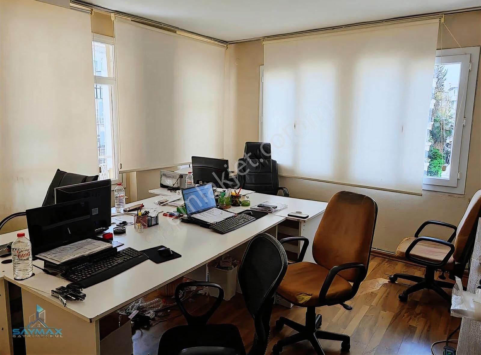 Reşatbey Mah.seyhan Otel Arkası 4+1+k.mutfak Geniş Satılık Daire