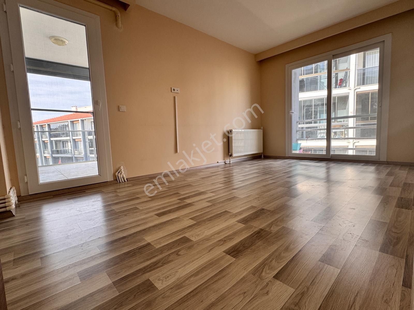 Kuşadası Değirmendere Havuzlu Doğalgazlı Sitede 2+1 - Görsel 10