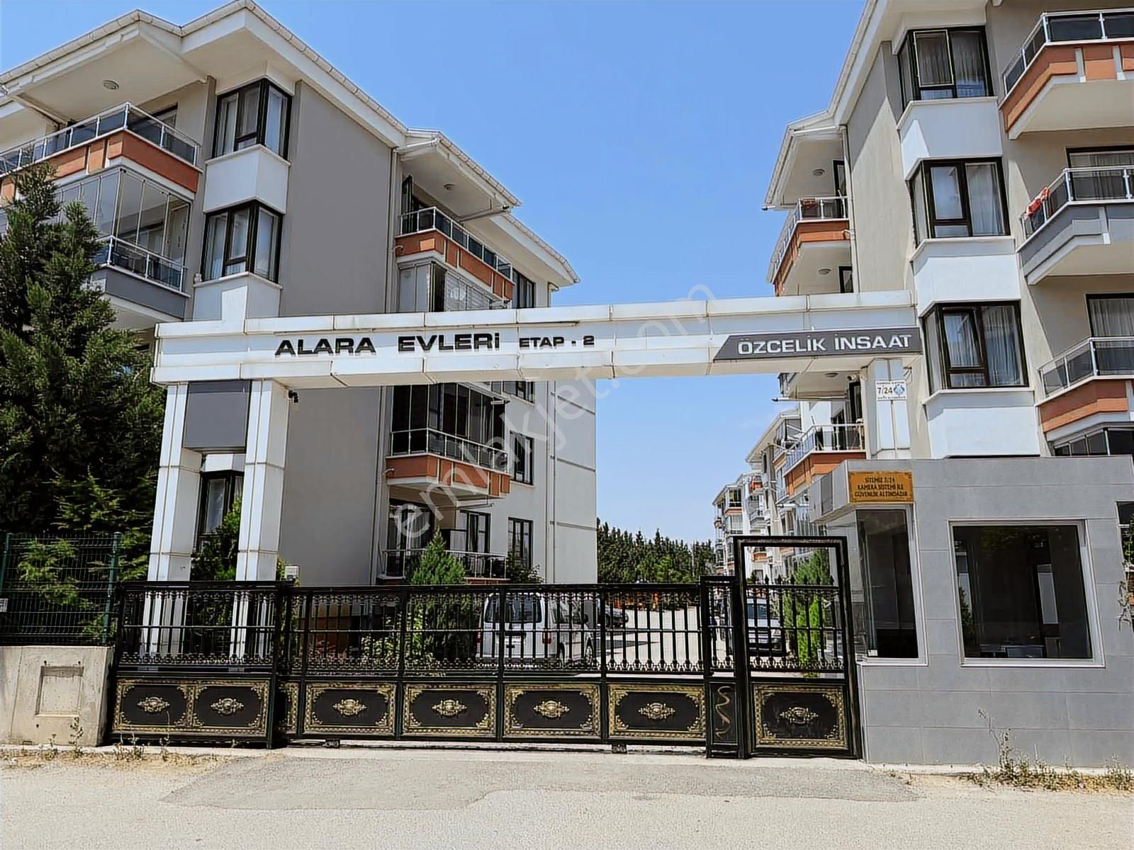 Sağlam Emlaktan Hastane Arkasında Satılık Lüks 4+1 Daire