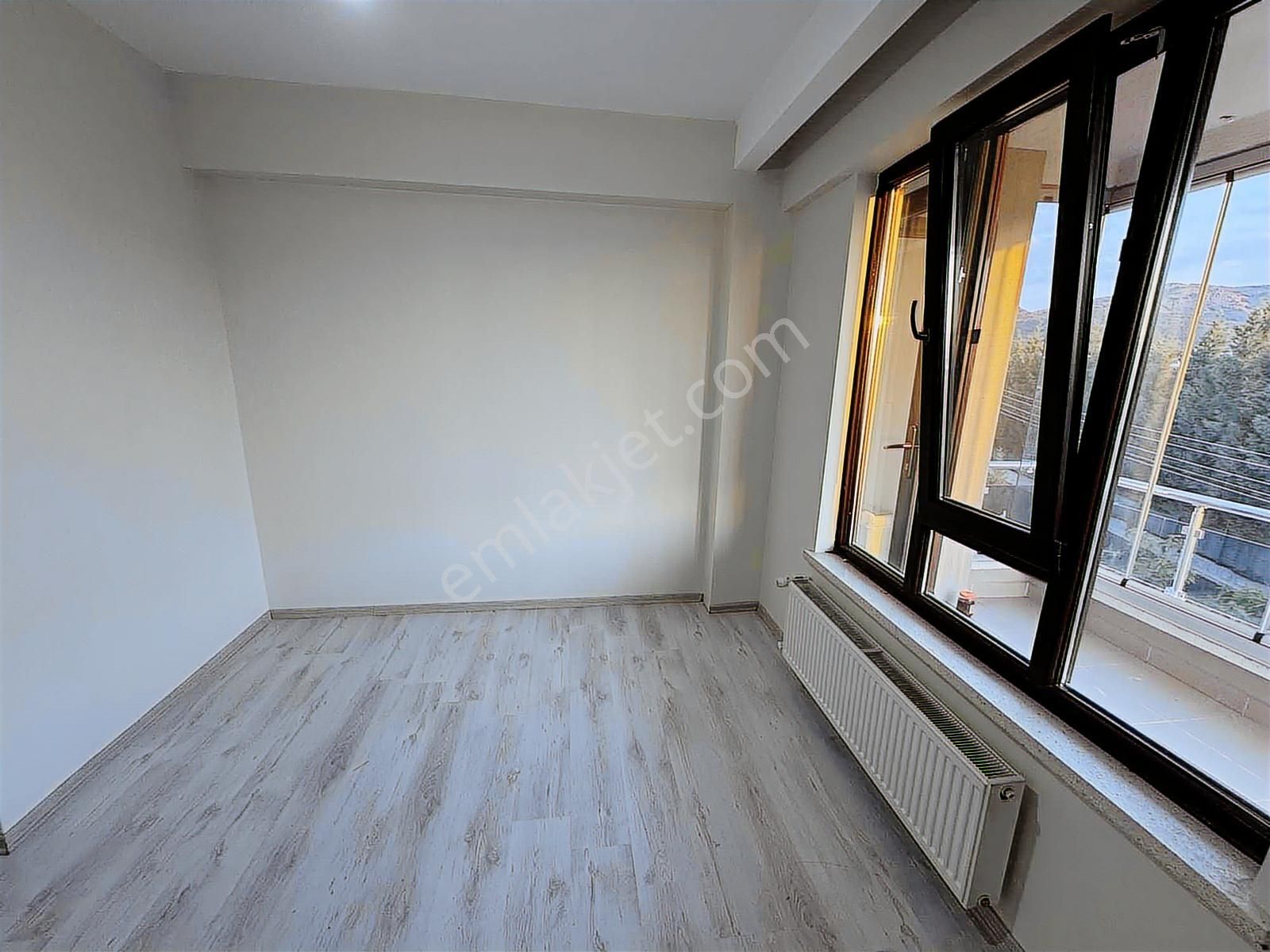 Sağlam Emlaktan Hastane Arkasında Satılık Lüks 4+1 Daire - Görsel 5