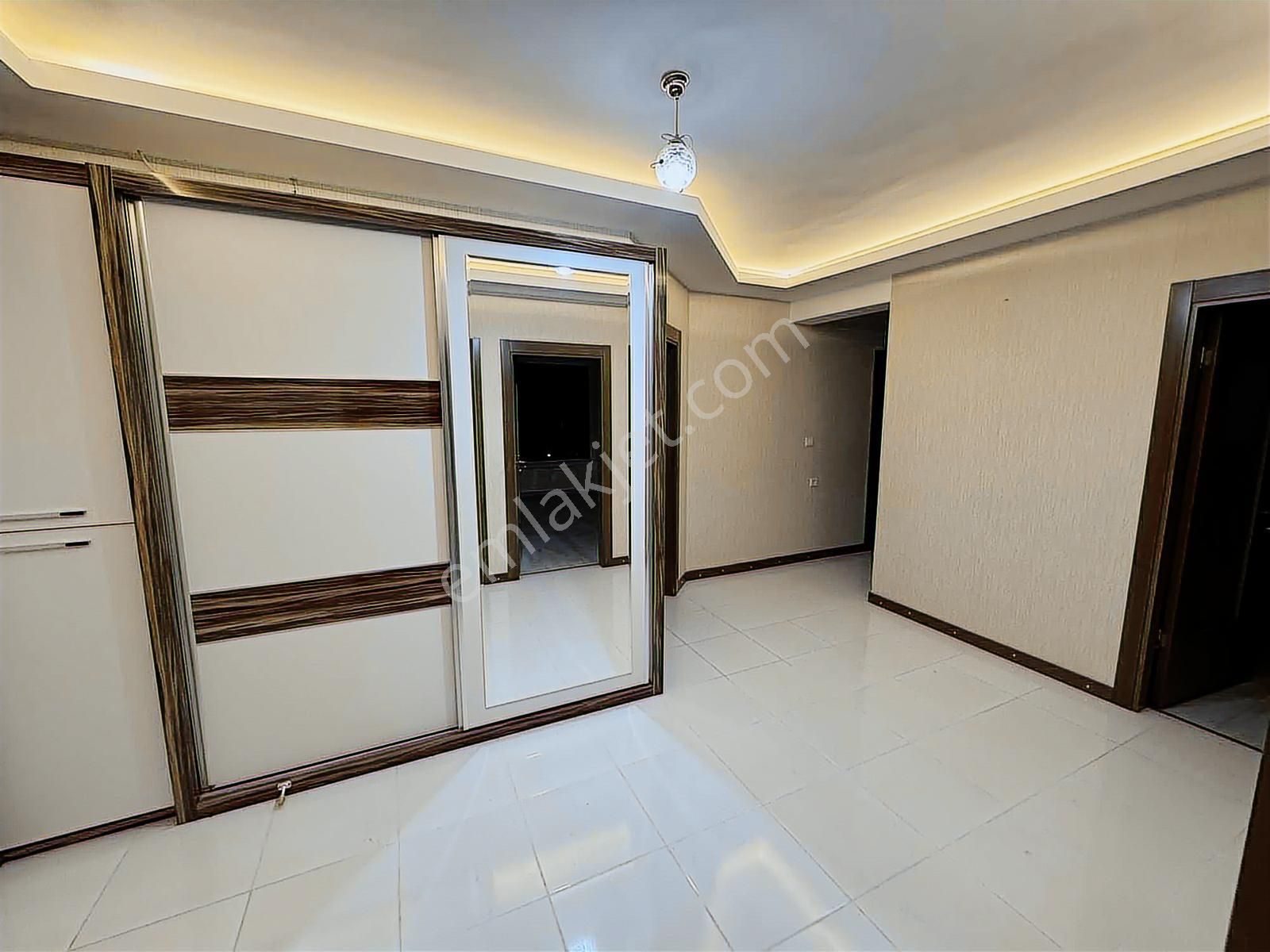 Sağlam Emlaktan Hastane Arkasında Satılık Lüks 4+1 Daire - Görsel 18