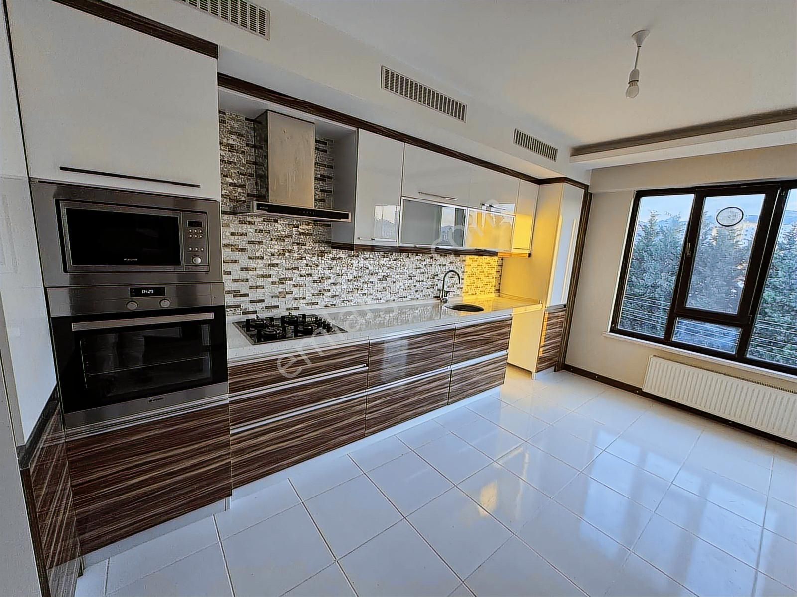 Sağlam Emlaktan Hastane Arkasında Satılık Lüks 4+1 Daire - Görsel 10