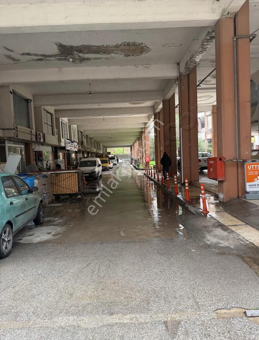 Yeşillik Caddesi'nde Kiralık Dükkan - 50m², Yüksek Tabela Değeri - Görsel 2