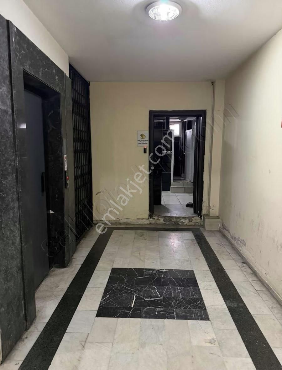 Yeşillik Caddesinde Eşyalı Ofis - Görsel 9