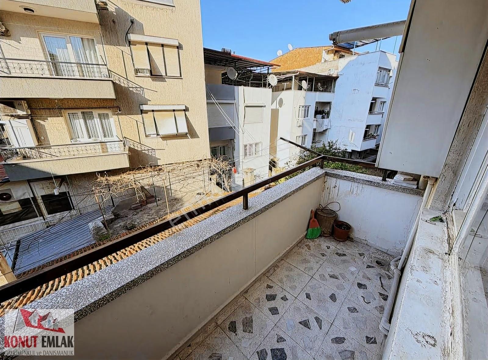 Konut Emlaktan Ordu Caddesinde 3+1 Doğalgazlı Kiralık Daire - Görsel 2