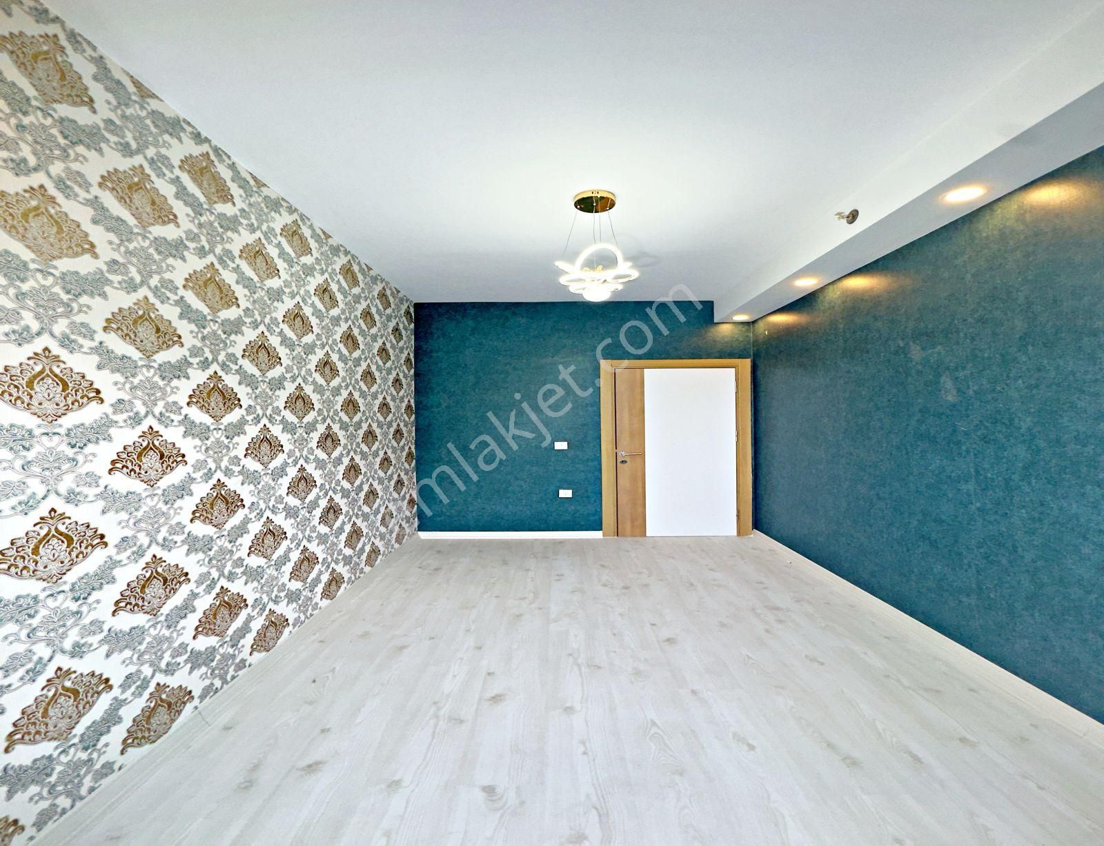 Metrobüse Yürüme Mesafesi Teraslı 2+1 Siteiçi Daire - Görsel 18