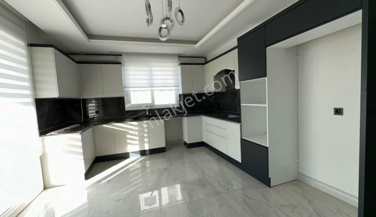 Sahibinden Maltepe Bağlarbaşı Mah Kiralık 3+1 Daire - Görsel 3