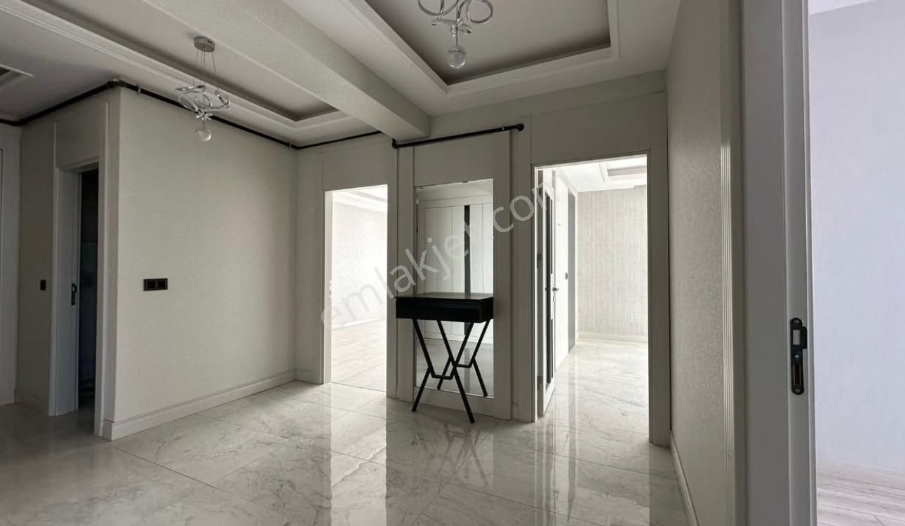 Sahibinden Maltepe Bağlarbaşı Mah Kiralık 3+1 Daire - Görsel 7