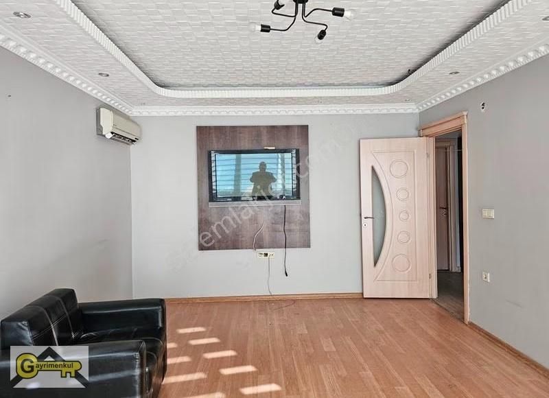 Beylikdüzü Yakuplu İş Merkezi Katnda Kiralık 2+1 Daire - Görsel 15
