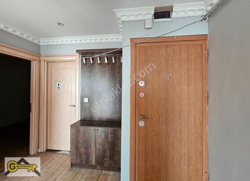 Beylikdüzü Yakuplu İş Merkezi Katnda Kiralık 2+1 Daire - Görsel 22