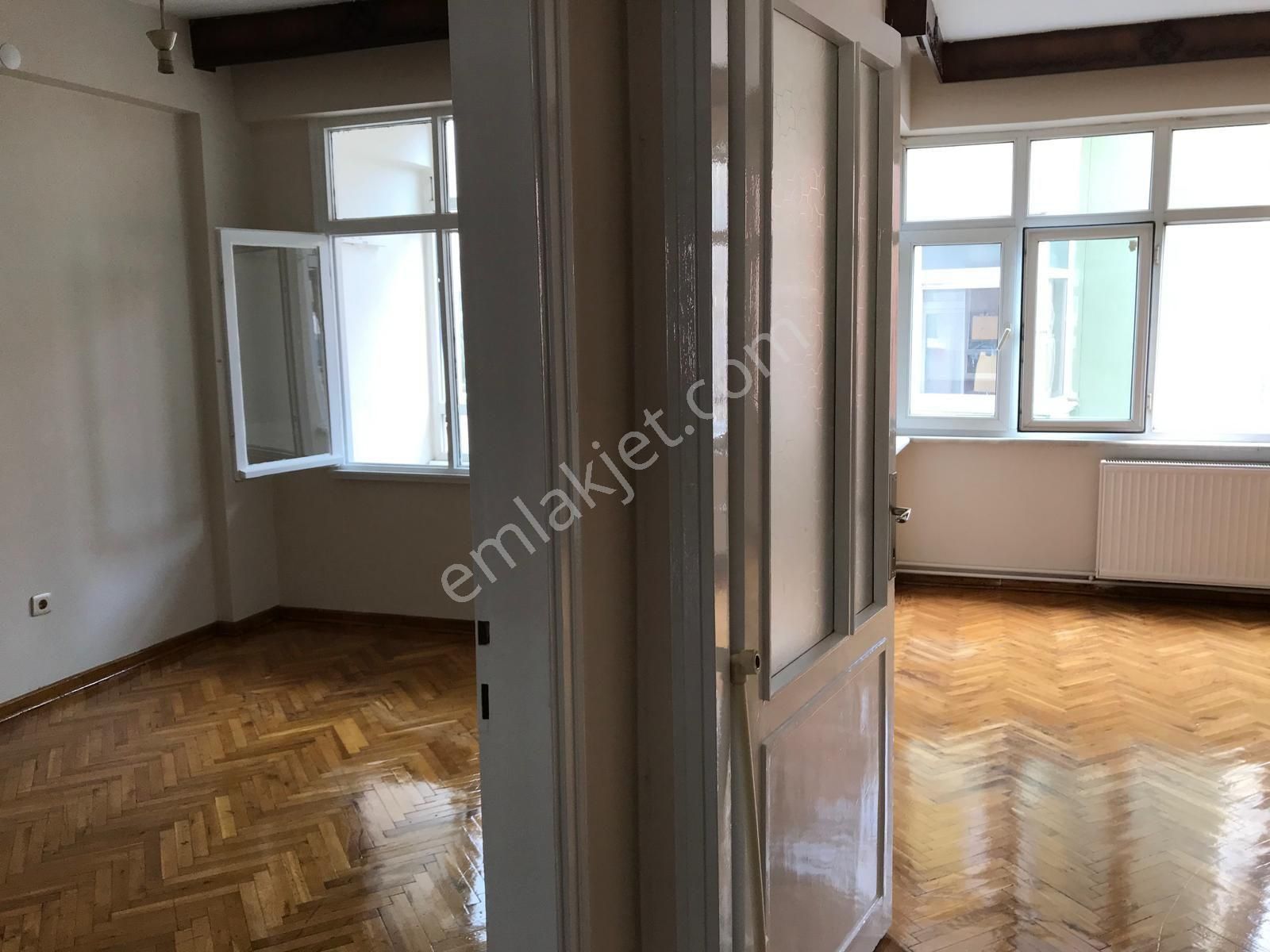 Kocamustafapaşa Da Kiralık Cadde Üstü 2+1 Geniş Aileye Uygun Kiralık Daire - Görsel 23