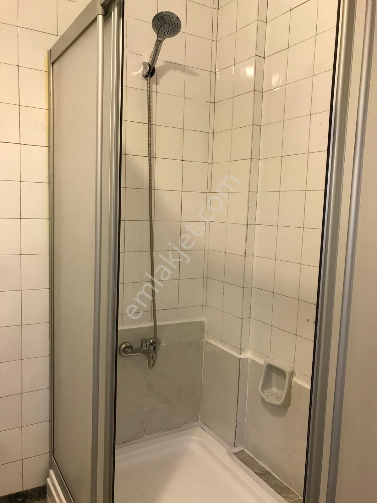 Kocamustafapaşa Da Kiralık Cadde Üstü 2+1 Geniş Aileye Uygun Kiralık Daire - Görsel 11